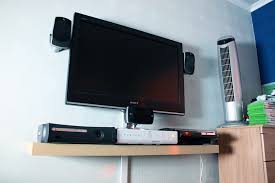 Tips on How to Safely Pack and Move a TV