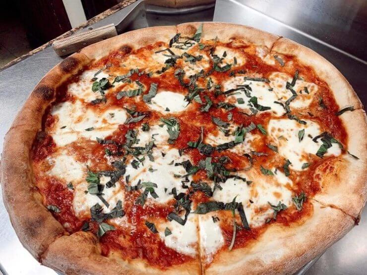 La Bella Pizza Bistro Pizza Margherita New Paltz New York e1645001809182
