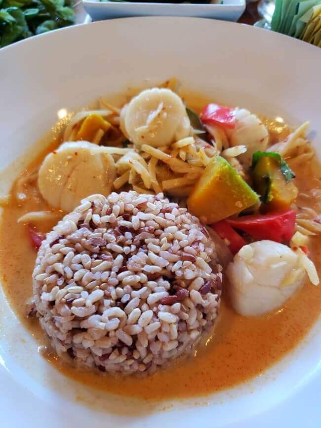 M&m thai restaurant red curry scallops with brown rice boca raton florida